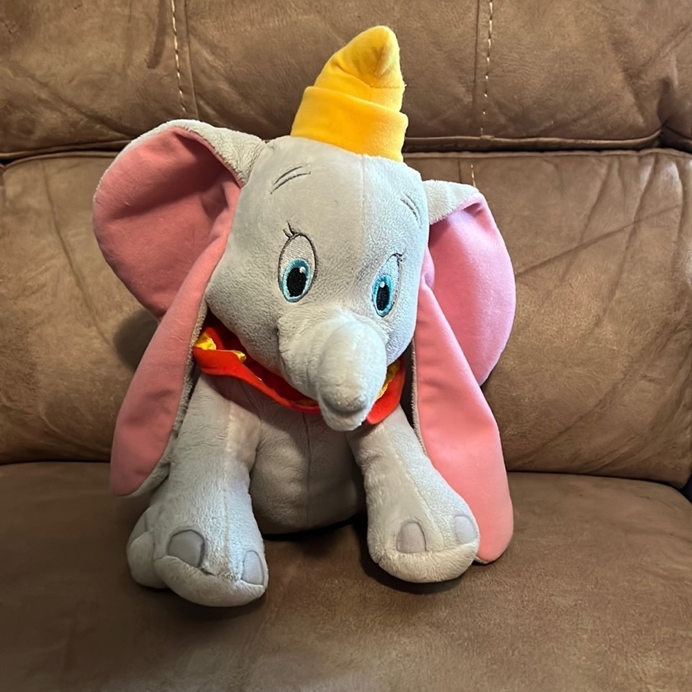 Disney Dumbo Plush 12’ Kohls cares for kids